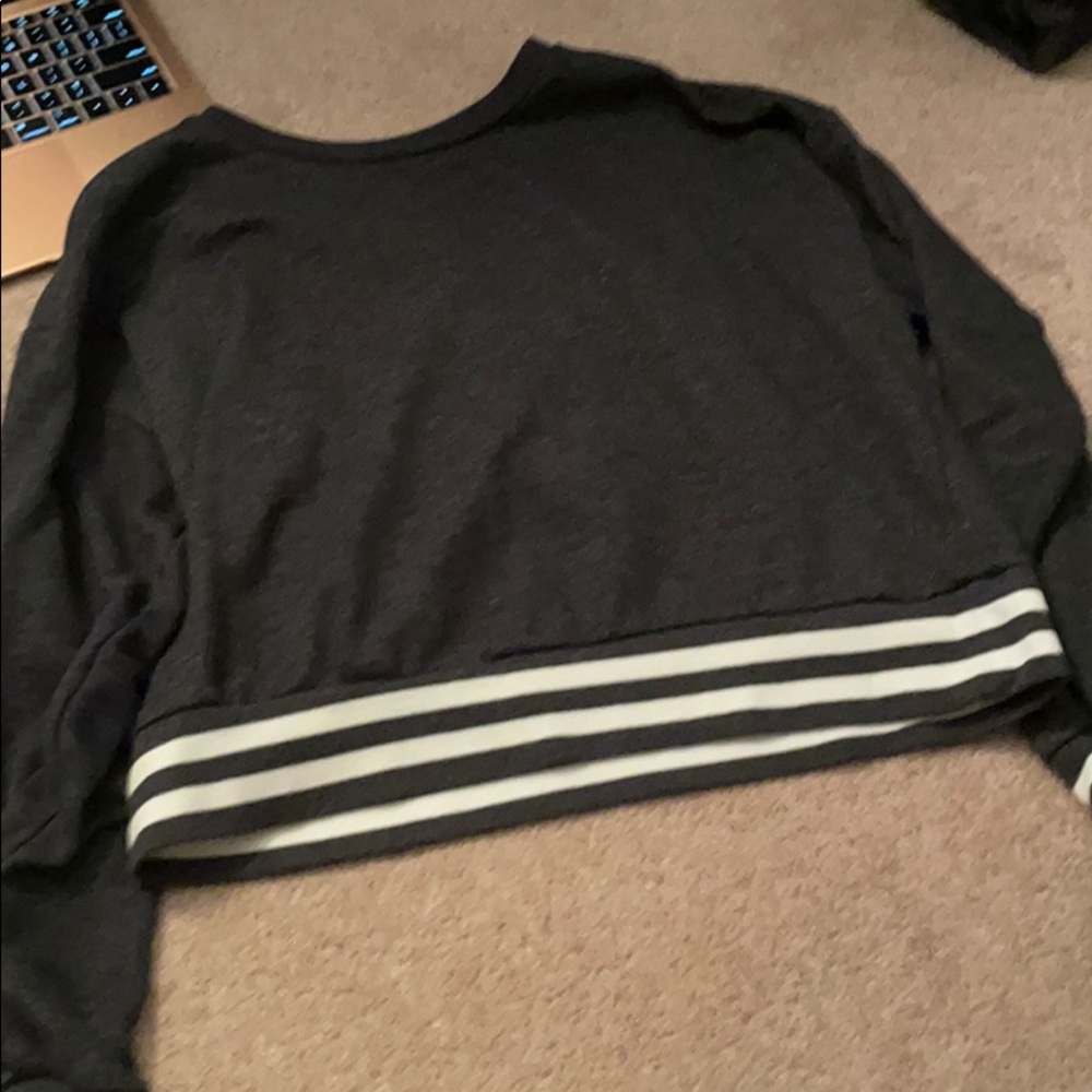 mossimo sweatshirt